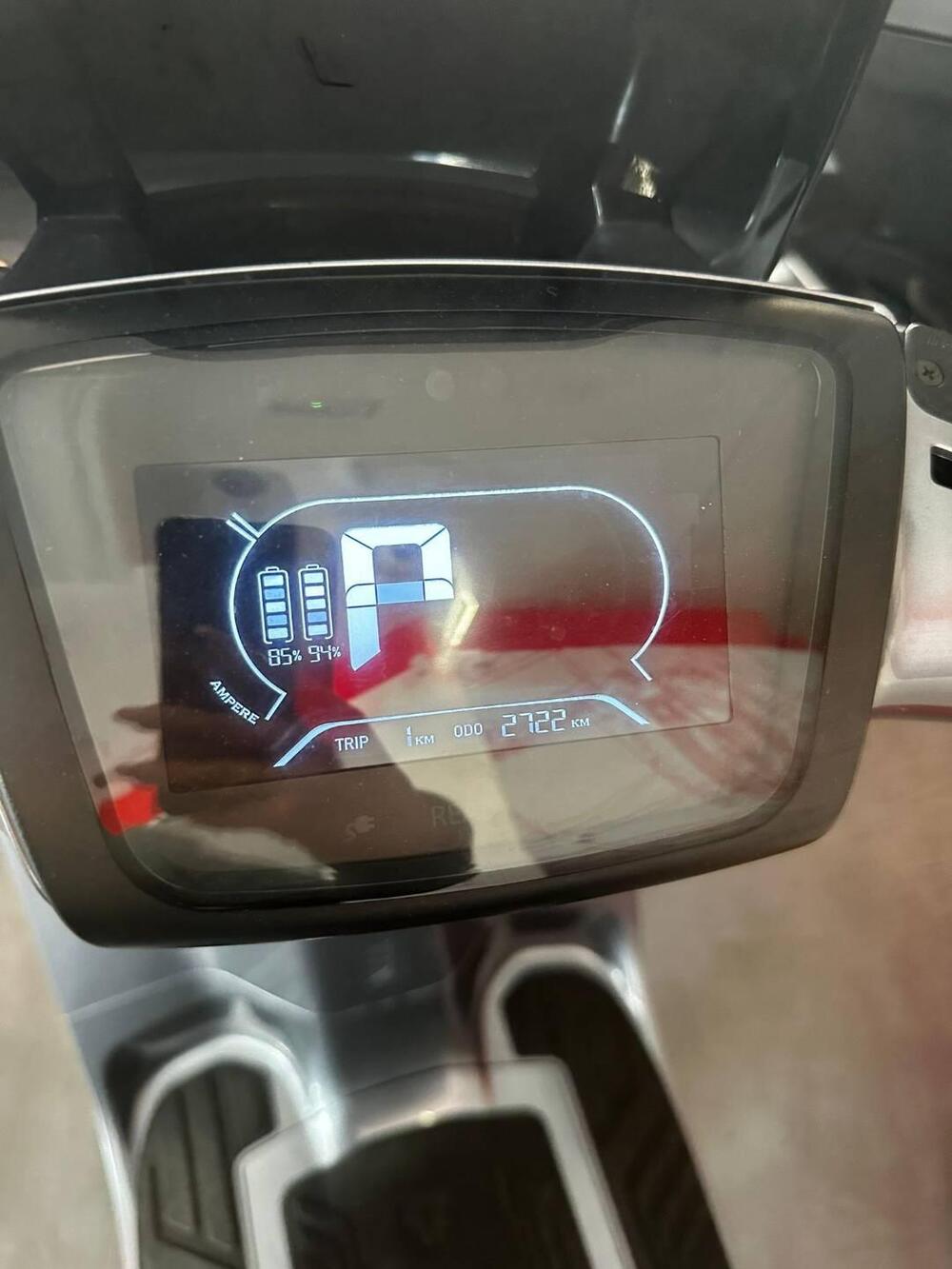 Yadea C1S (2020 - 25) (5)