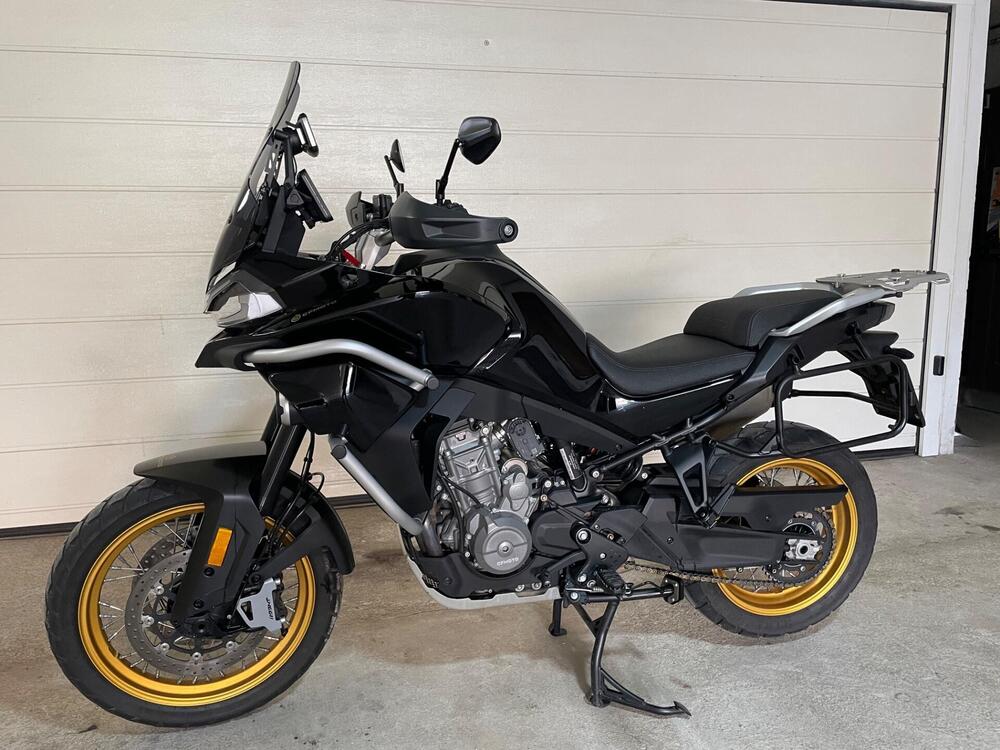 CFMOTO 800MT Touring (2022 - 25)