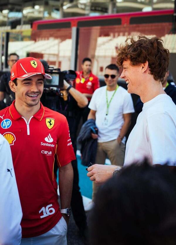 Sinner a cena con piloti Ferrari a Montecarlo a Capodanno (senza Anna Kalinskaya), poi Jannik prende il volo verso gli Australian Open: ecco quando gioca e con chi