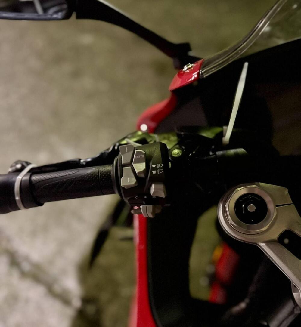 QJ Motor SRK 800 RR (2025) (5)