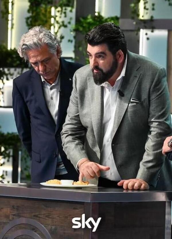 Le pagelle di Masterchef 2024: Alessia manda a fancu*o Simone e da sola salva un dolce (7), Mary egocentrica ma inutile (0), mentre Gaetano litiga con Canavacciuolo sul pesce e&hellip; Ecco tutti gli eliminati