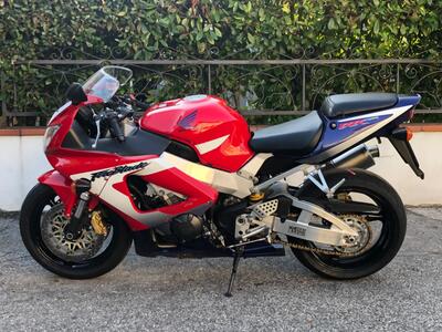 Honda CBR 900 RR Fireblade (2000 - 01) usata