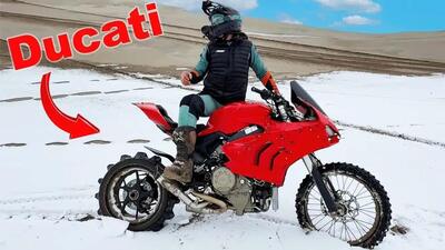 Ducati e fuoristrada: si pu&ograve; fare con una Panigale V4?