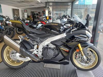 Aprilia RSV4 1100 Factory (2021 - 24) usata