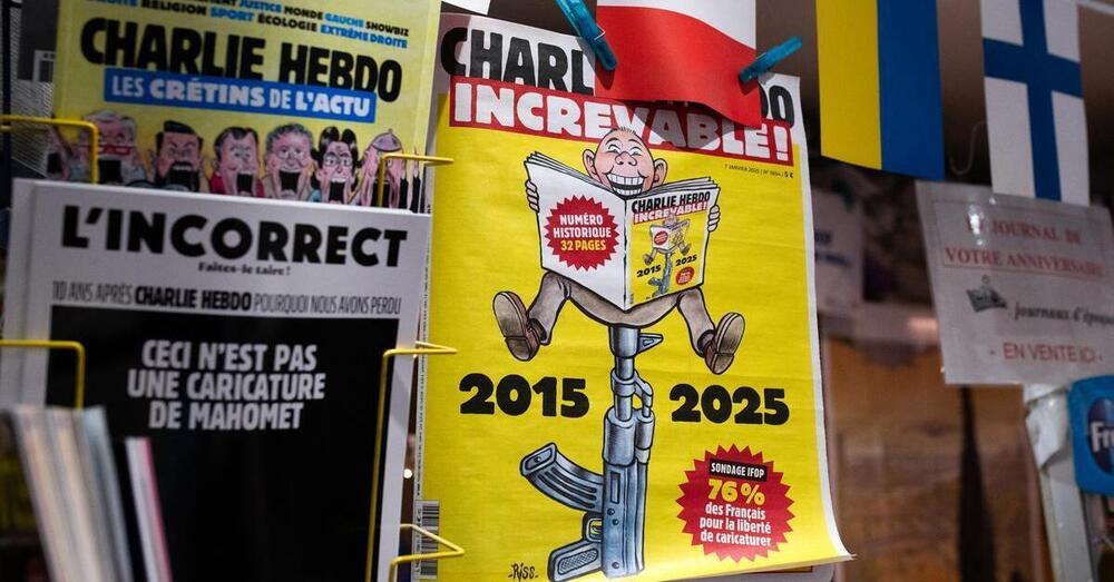 Charlie Hebdo, che cos&#039;era, cos&#039;&egrave; diventato e perch&eacute; &egrave; molto pi&ugrave; del giornale vittima della strage islamista di 10 anni fa. E in Italia non ci sar&agrave; mai...