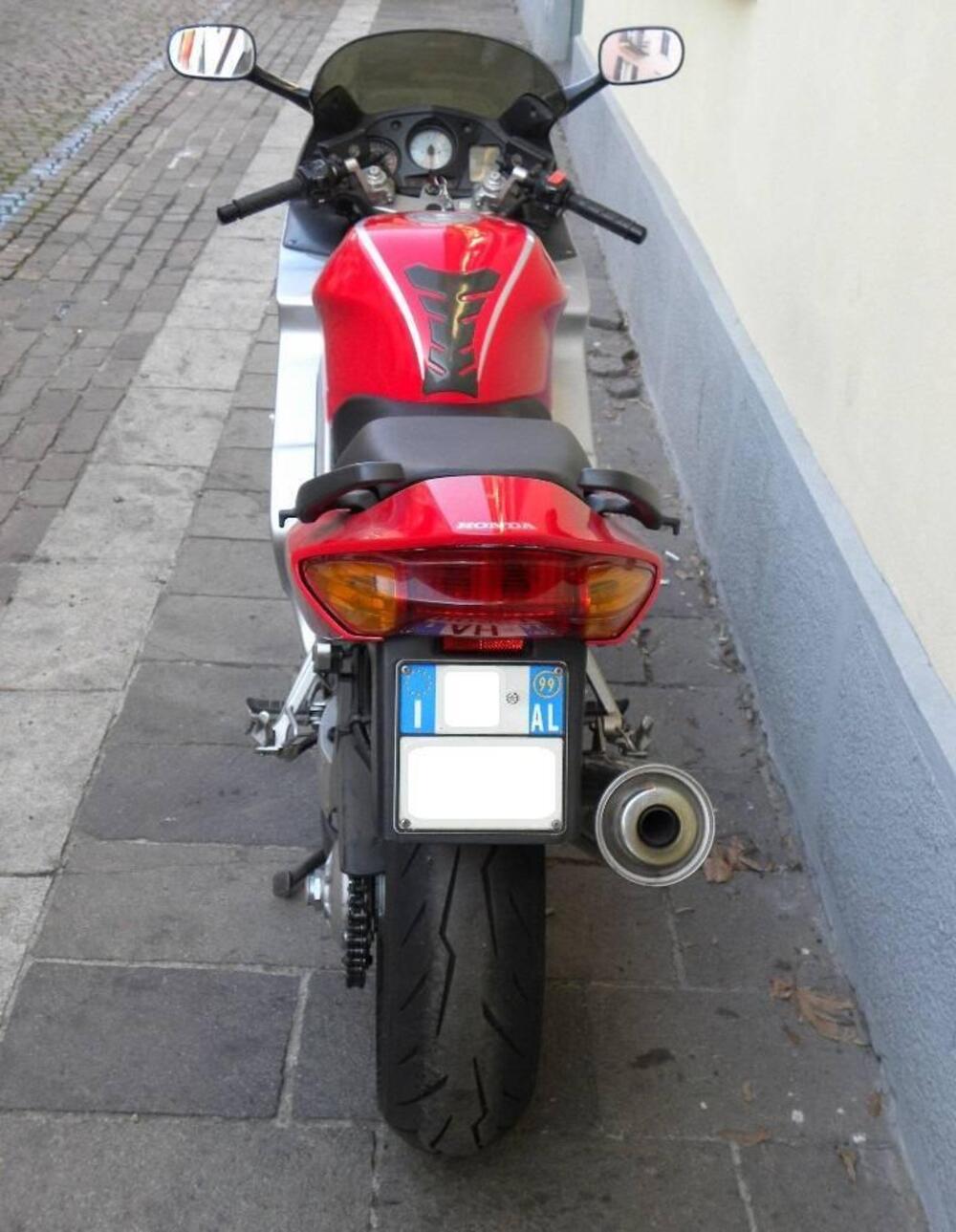 Honda VFR 800 (1998 - 01) (14)