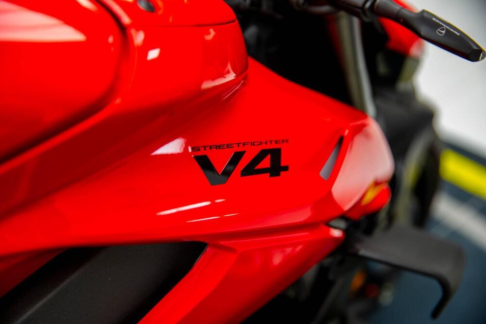 Ducati Streetfighter V4 (2023 - 24) (10)