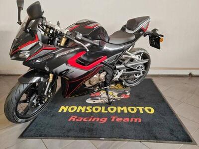 QJ Motor SRK 125 R (2024) nuova