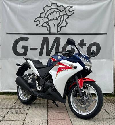 Honda CBR 250 R (2010 - 14) usata