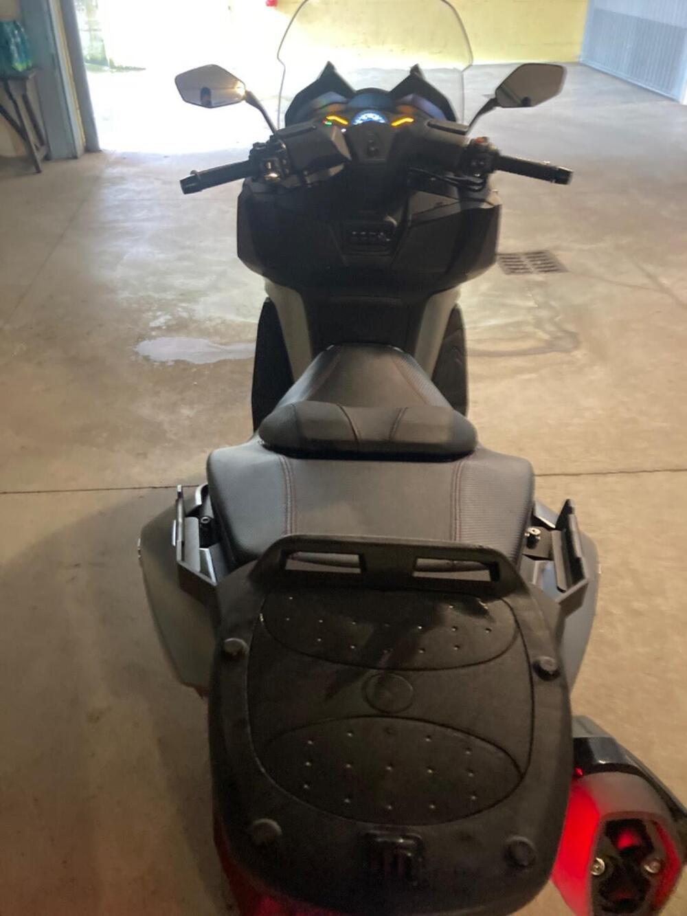 Kymco AK 550 Premium (2023 - 25) (11)