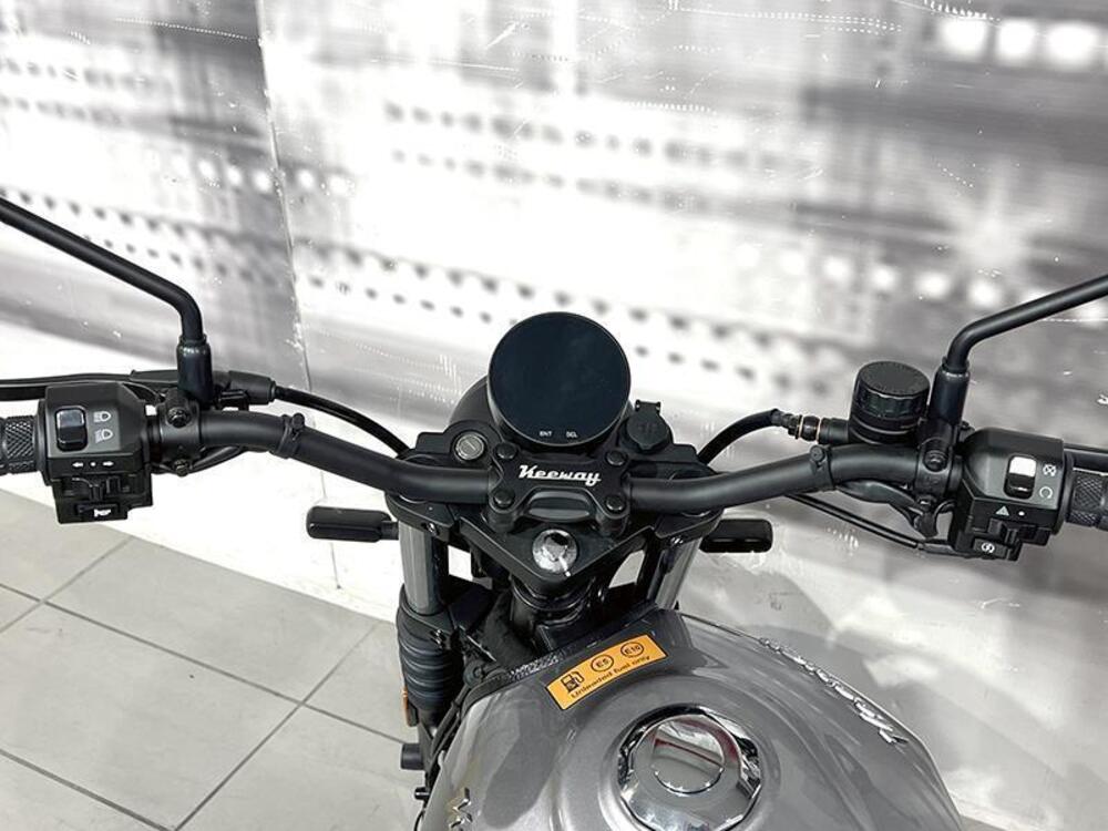 Keeway Motor X-Light 125 (2023 - 25) (6)