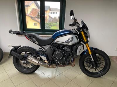 CFMOTO 700CL-X Heritage (2021 - 25) usata