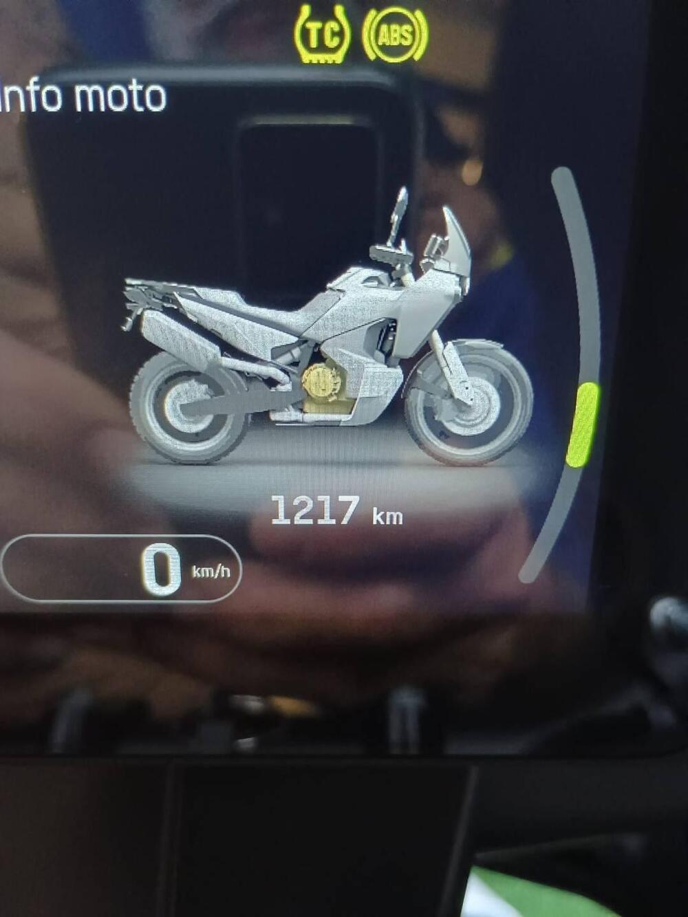 Husqvarna Norden 901 (2022 - 26) (10)