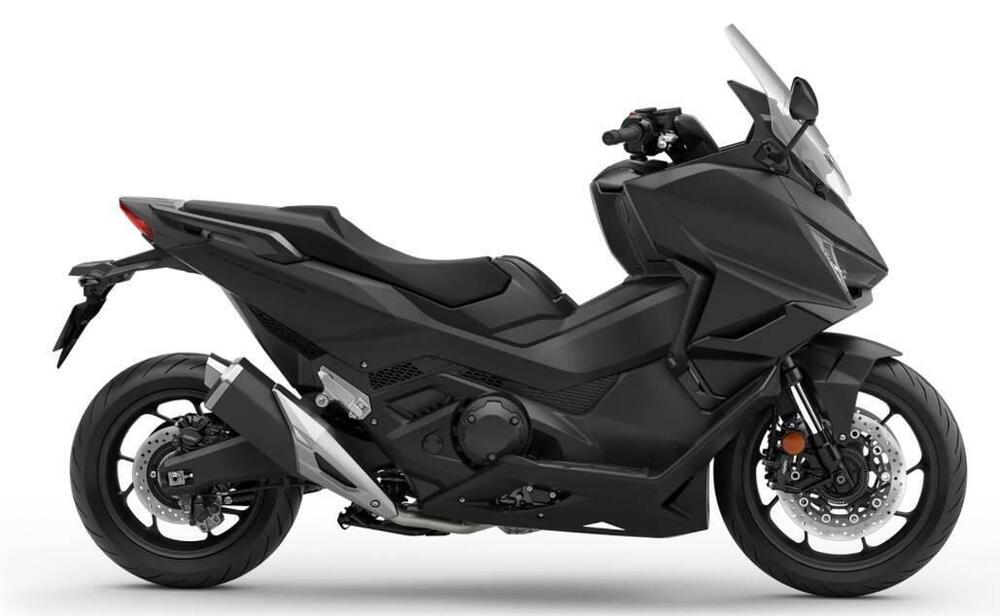 Honda Forza 750 (2025) (2)