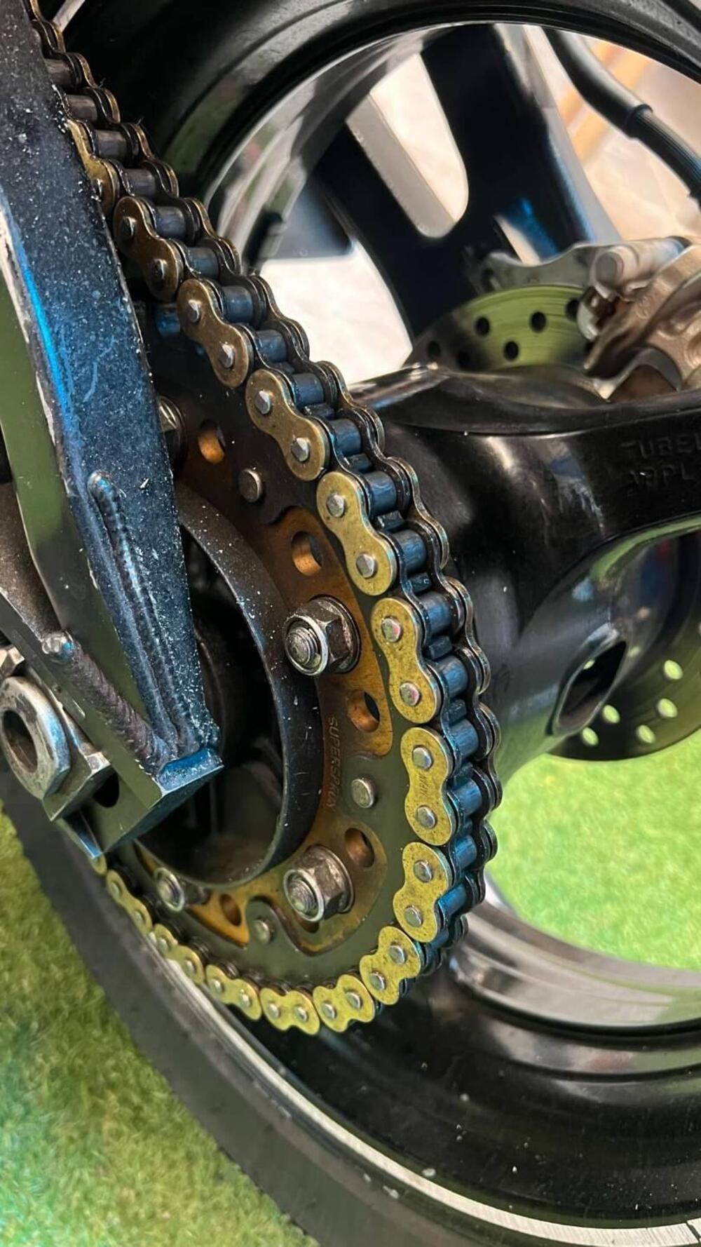 Honda CBR 1000 RR Fireblade (2004 - 05) (7)