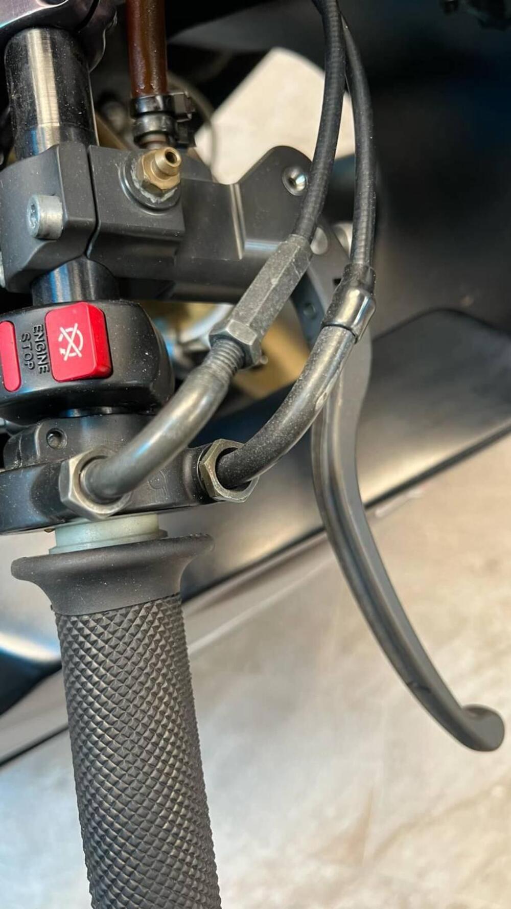 Honda CBR 1000 RR Fireblade (2004 - 05) (13)