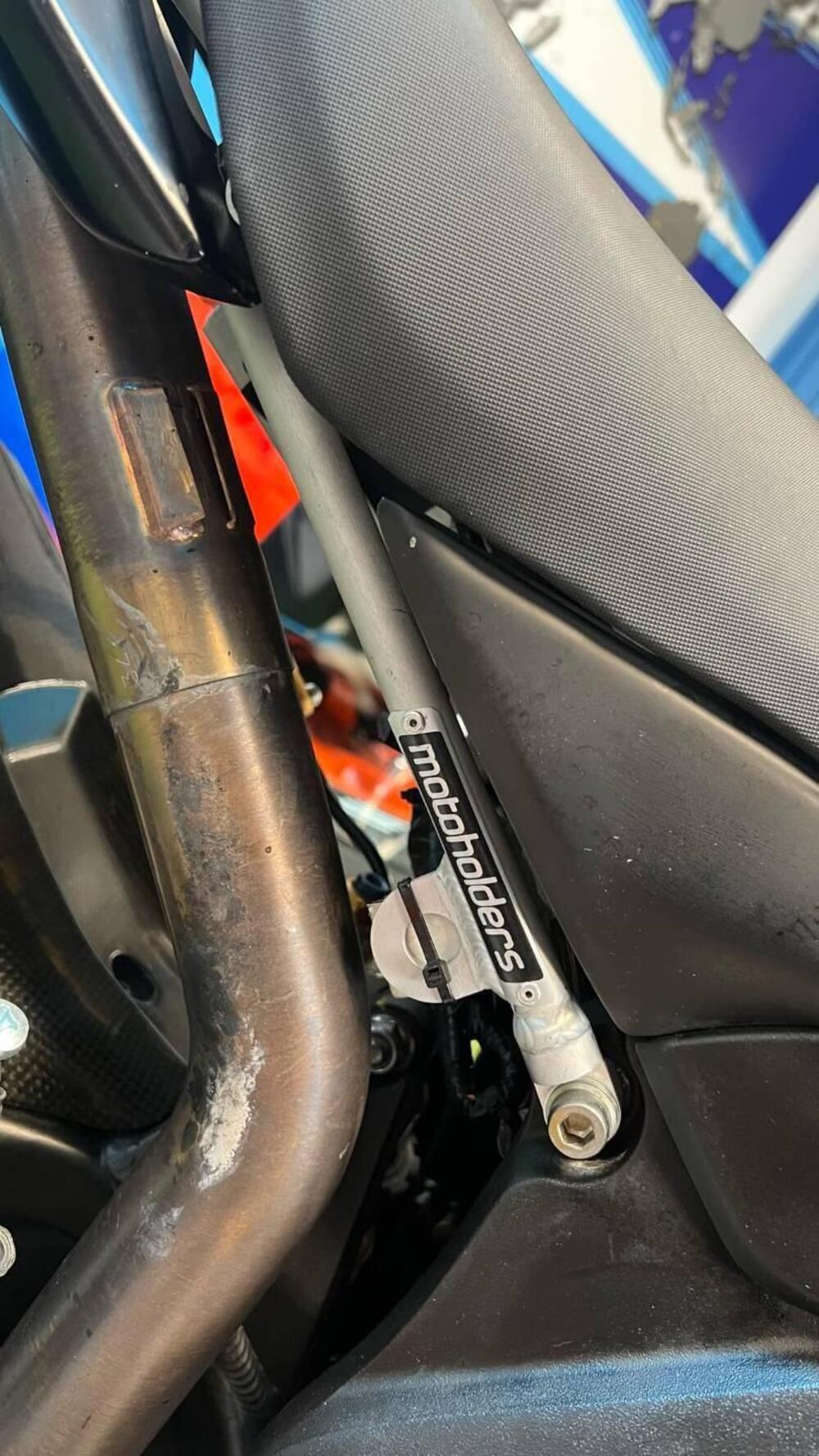 Honda CBR 1000 RR Fireblade (2004 - 05) (6)