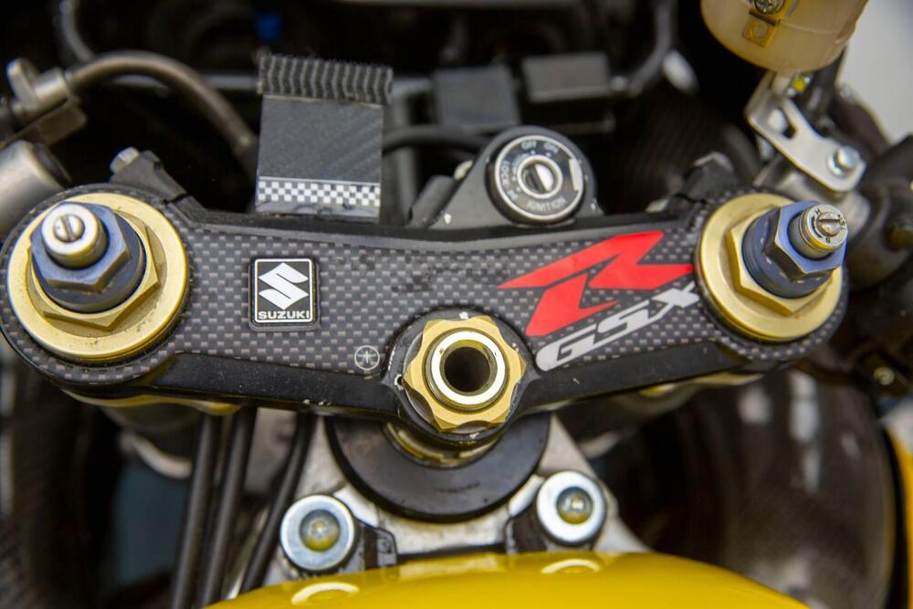 Suzuki GSX R 750 (1999 - 03) (12)