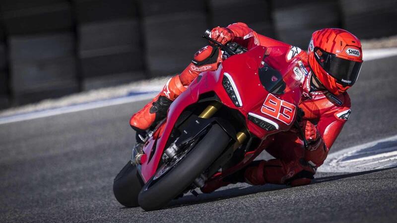 Marc Marquez debutta in sella alla nuova Panigale V2. Ed &egrave; gi&agrave; record