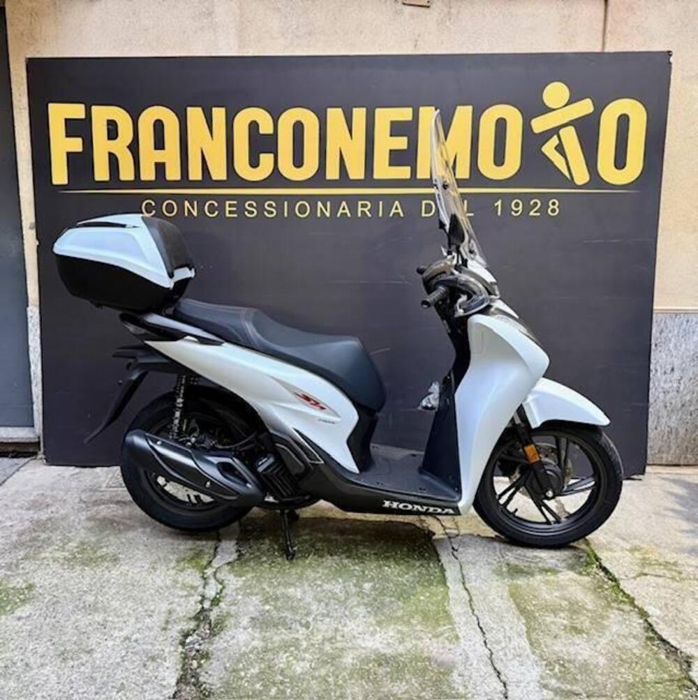 Honda SH 125i Sport (2024 - 25) (9)