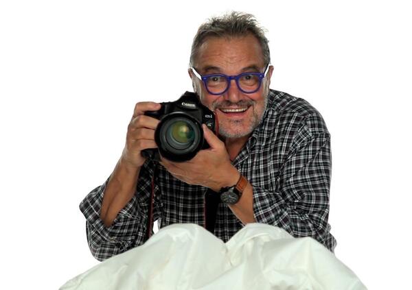 Perch&eacute; Oliviero Toscani &egrave; ricoverato al Pronto soccorso? Dalla malattia (amiloidosi) ai servizi di moda, le campagne Benetton e il segno su un&rsquo;epoca. Ecco cosa sappiamo delle sue condizioni&hellip;