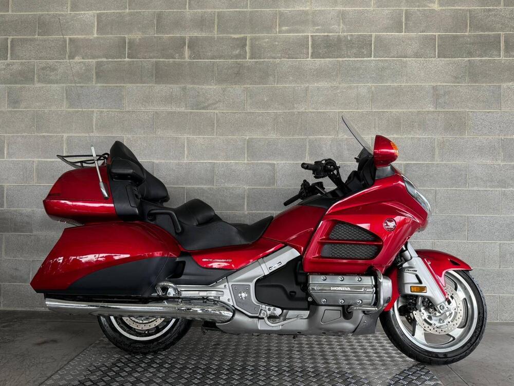 Honda GL 1800 Gold Wing (2012 - 17) (2)