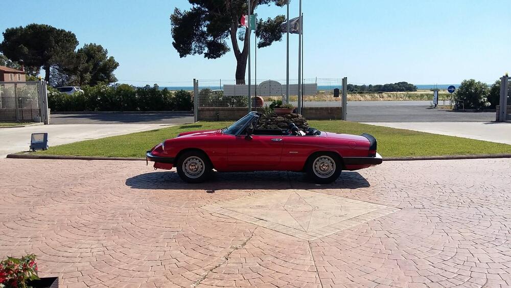 Alfa Romeo Spider 1600  d'epoca a Roma (17)