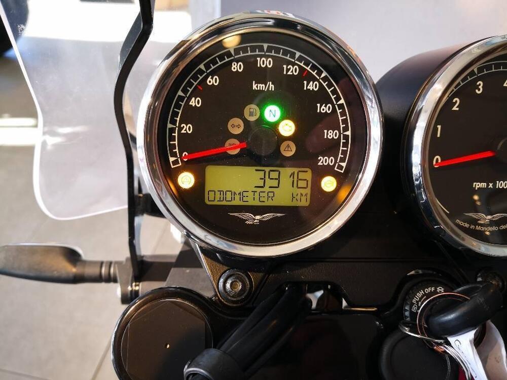 Moto Guzzi V7 Special (2021 - 24) (12)