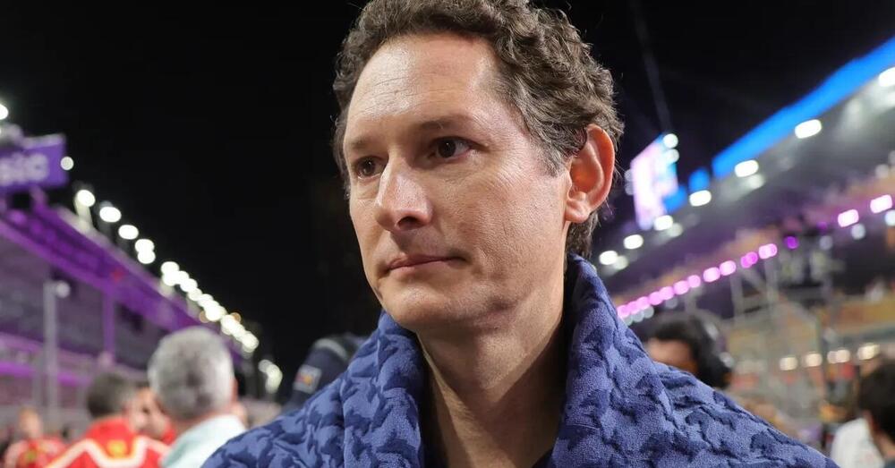 Elkann e Stellantis, John vuole rifarsi l&rsquo;immagine dopo Tavares? Cos&#039;&egrave; il caso dei &ldquo;comunicatori&rdquo; cacciati? C&rsquo;entrano i rapporti col governo Meloni e l&rsquo;audizione dell&rsquo;erede Agnelli alla Camera?