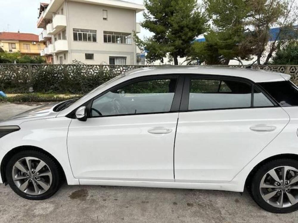 Hyundai i20 usata a Pescara (19)