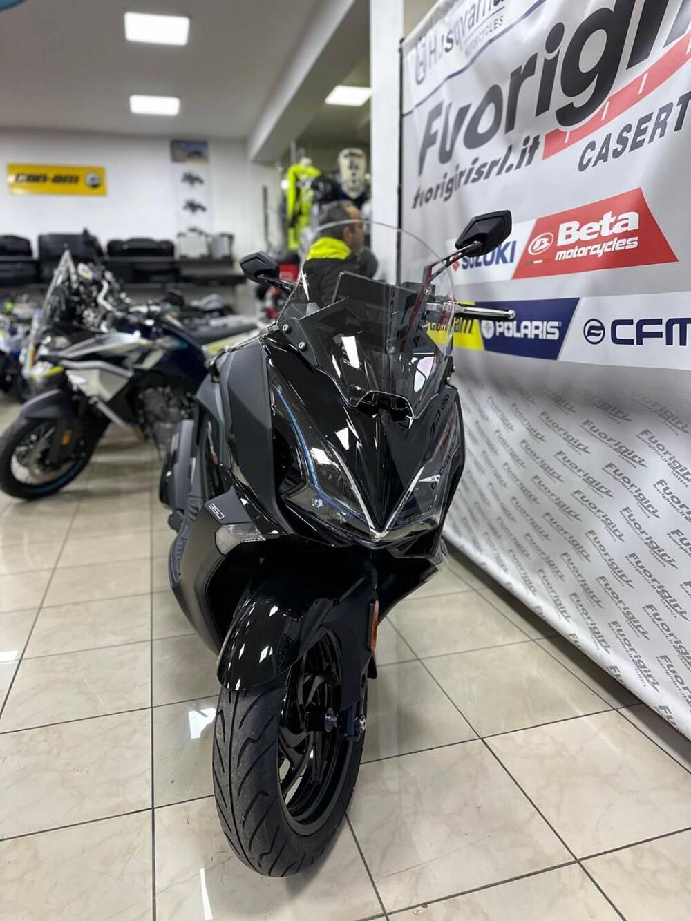 Kymco Downtown 350i GT (2024 - 26) (2)