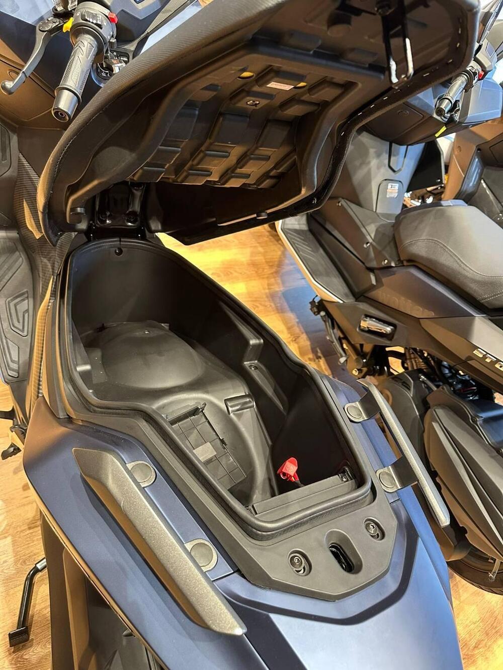 Wottan Motor Storm-R+ 125 (2023 - 25) (5)