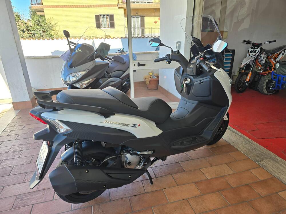 Sym Joymax 300 Z+ (2021 - 24) (5)