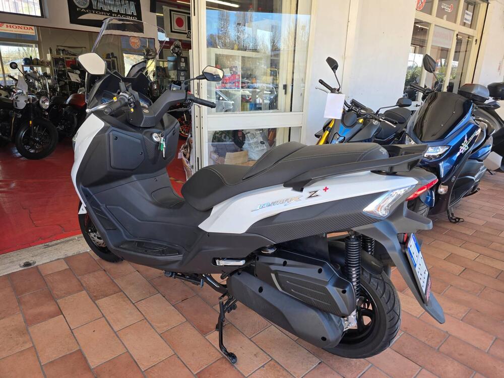 Sym Joymax 300 Z+ (2021 - 24) (7)