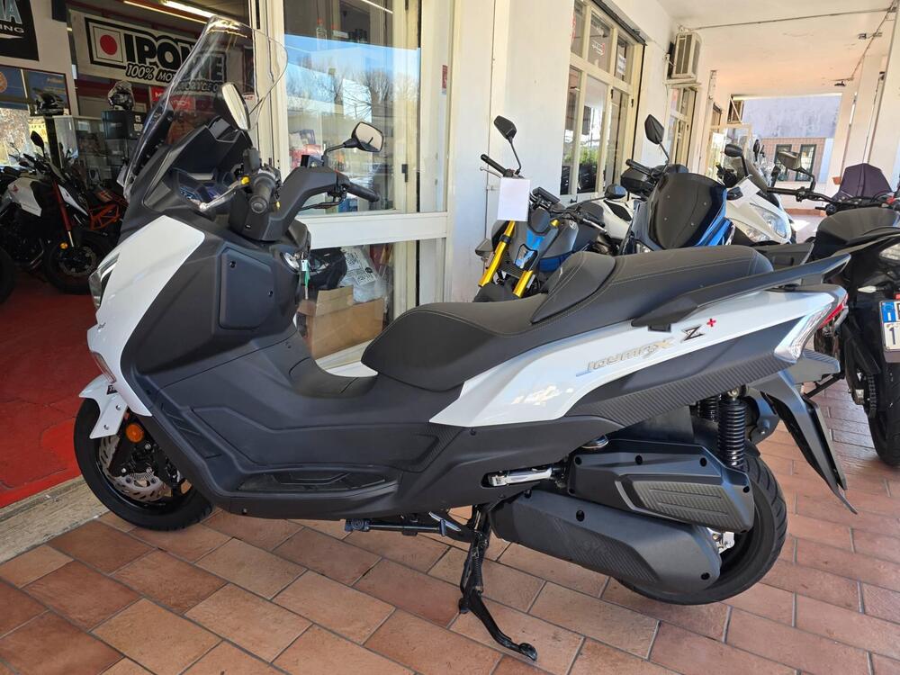 Sym Joymax 300 Z+ (2021 - 24) (8)