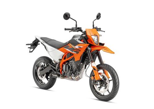 KTM 125 SMC R (2025)