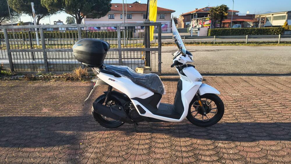 Voge Sfida SR16 125 (2025 - 26) (2)