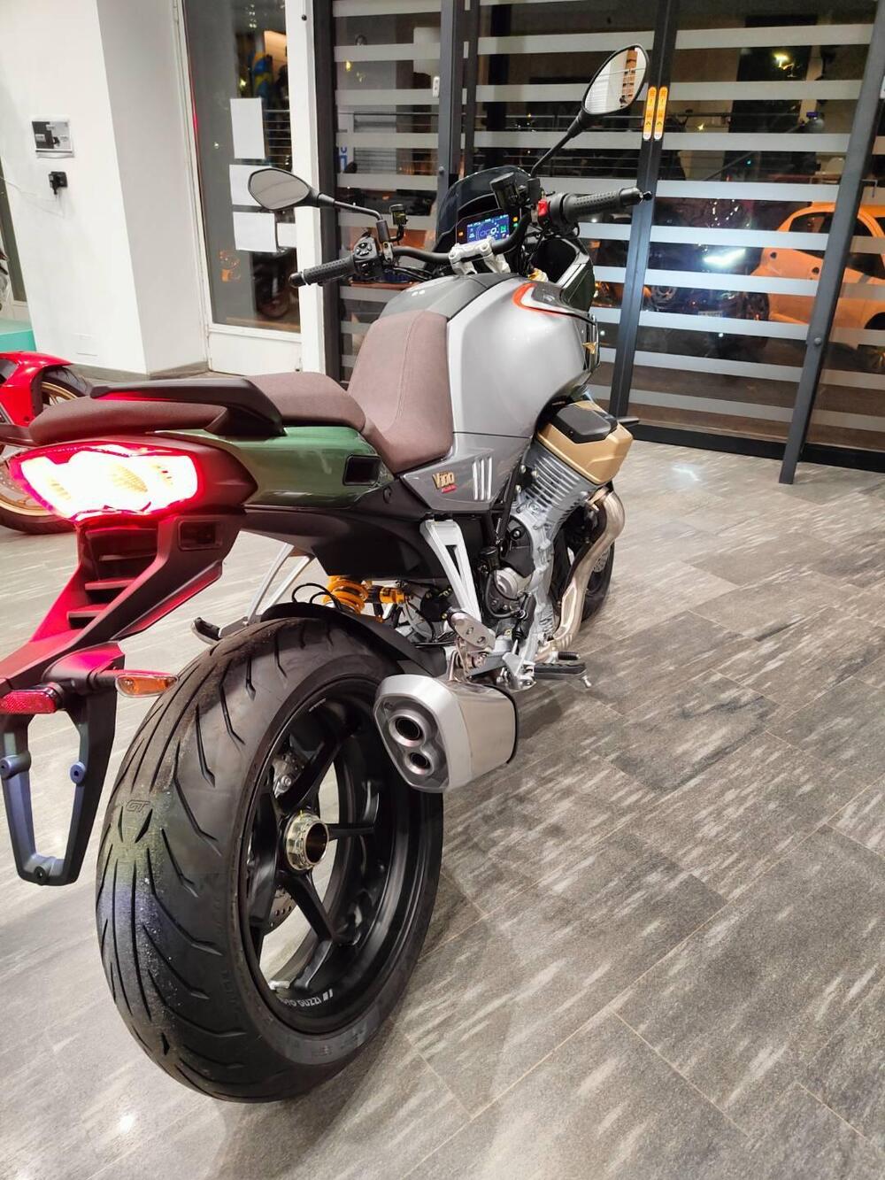 Moto Guzzi V100 Mandello S (2022 - 24) (4)