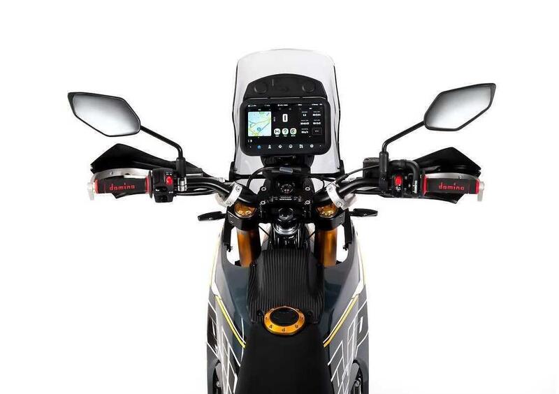 AJP PR7 650 Adventure PR7 650 Adventure Gold Edition (2024) (3)