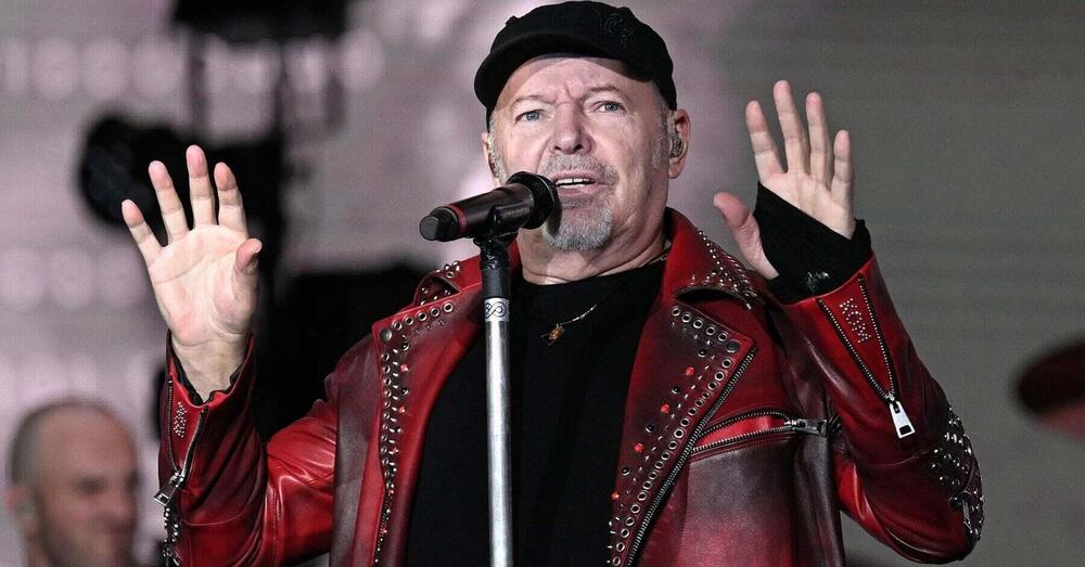 Vasco Rossi ancora contro il Nuovo Codice della strada di Salvini: &ldquo;Una vergogna. Sapete cosa non accetto? Anche se non hai fatto niente ora possono fermarti e&hellip;&rdquo; E risponde alle critiche: &ldquo;Mai detto che puoi fumare e poi guidare ma&hellip;&rdquo; [VIDEO]