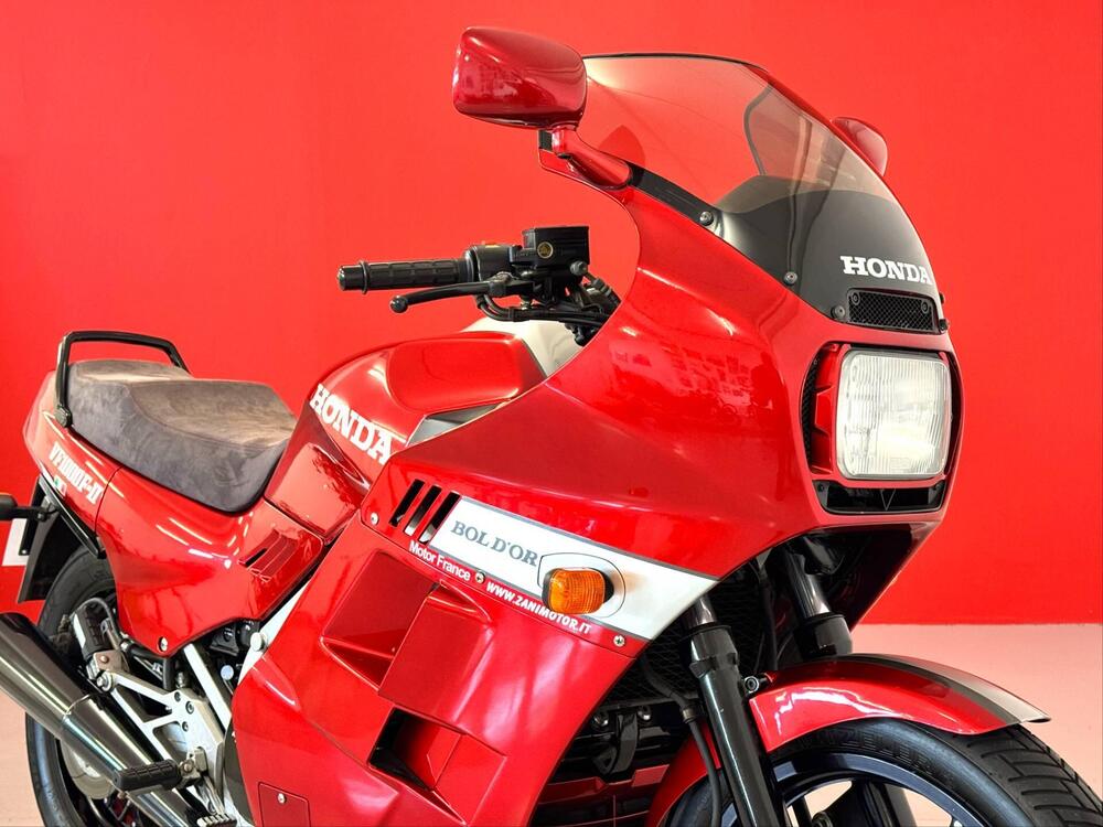 Honda VF 1000 F - II BOL D'OR (9)