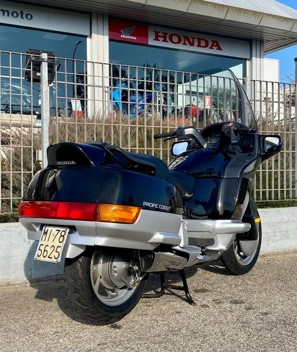 Honda PC 800 (4)
