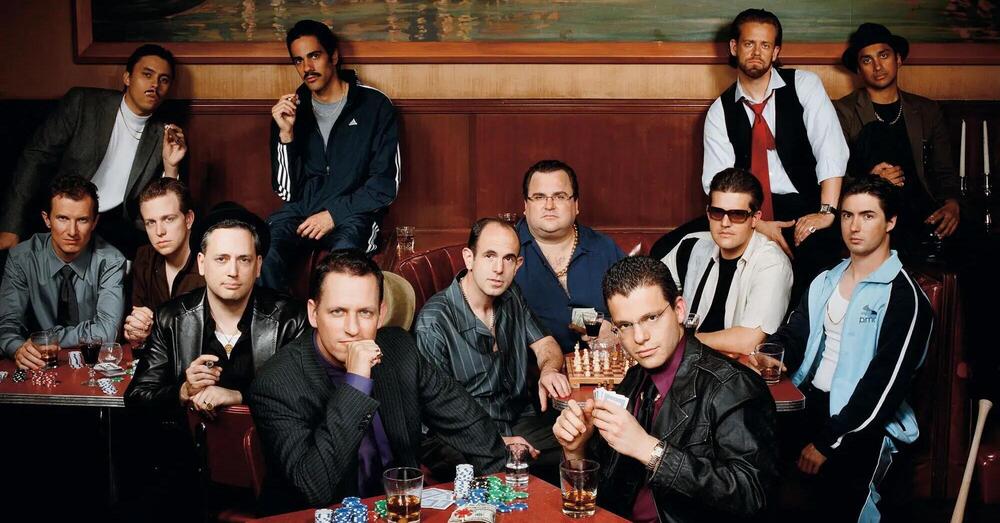 Cos&rsquo;&egrave; la &ldquo;Paypal Mafia&rdquo; che domina il mondo con i &ldquo;sogni irrealizzabili? Da Elon Musk (Tesla e Space X) a Chad Hurley (Youtube) e Reid Hoffman (LinkedIn), perch&eacute; si ispirano al filosofo J&uuml;rgen Habermas&hellip; 