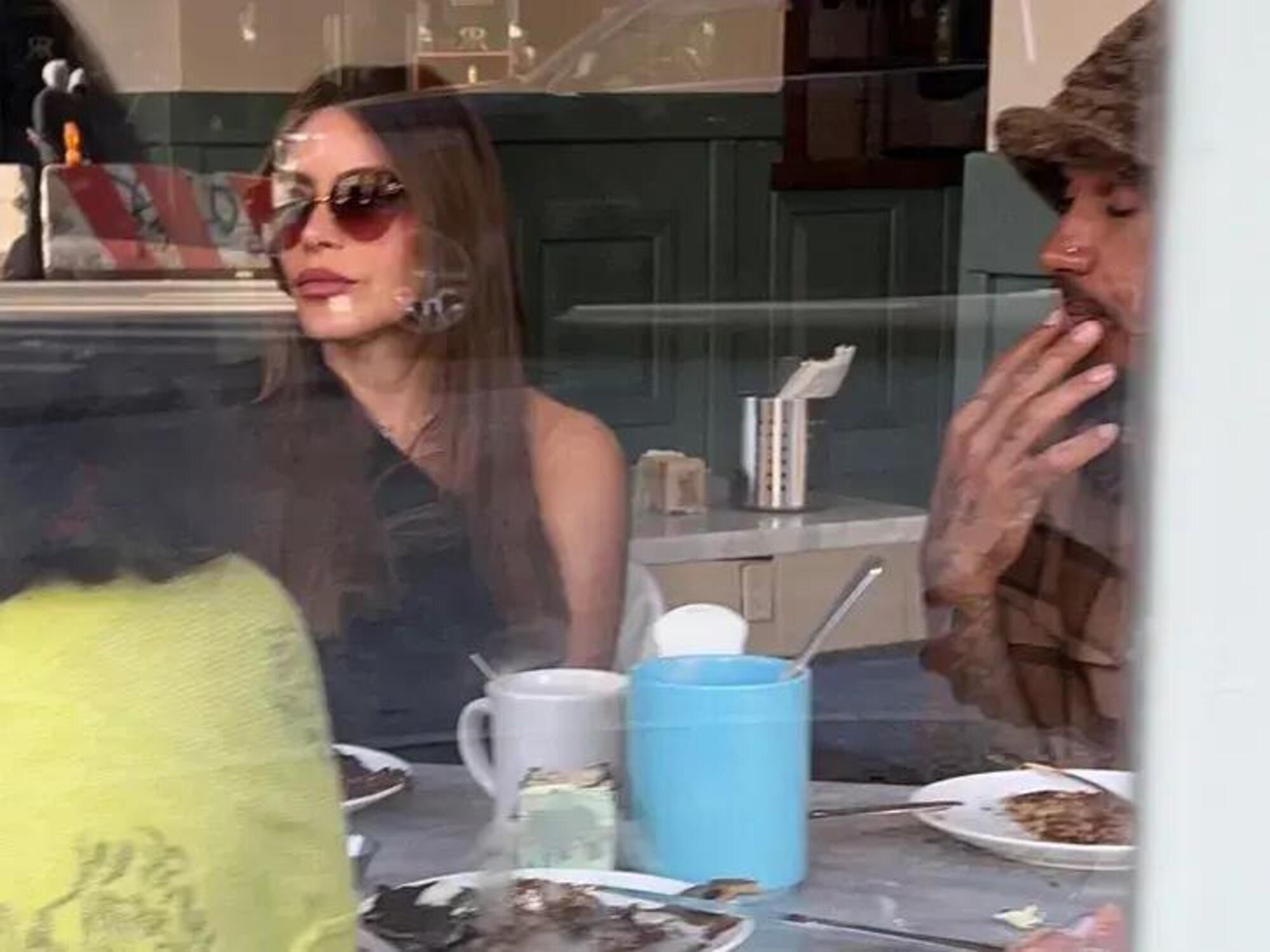 Sofia Vergara e Lewis Hamilton a pranzo