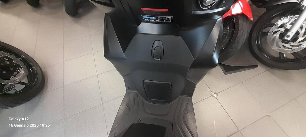 Voge Sfida SR16 125 (2025 - 26) (7)