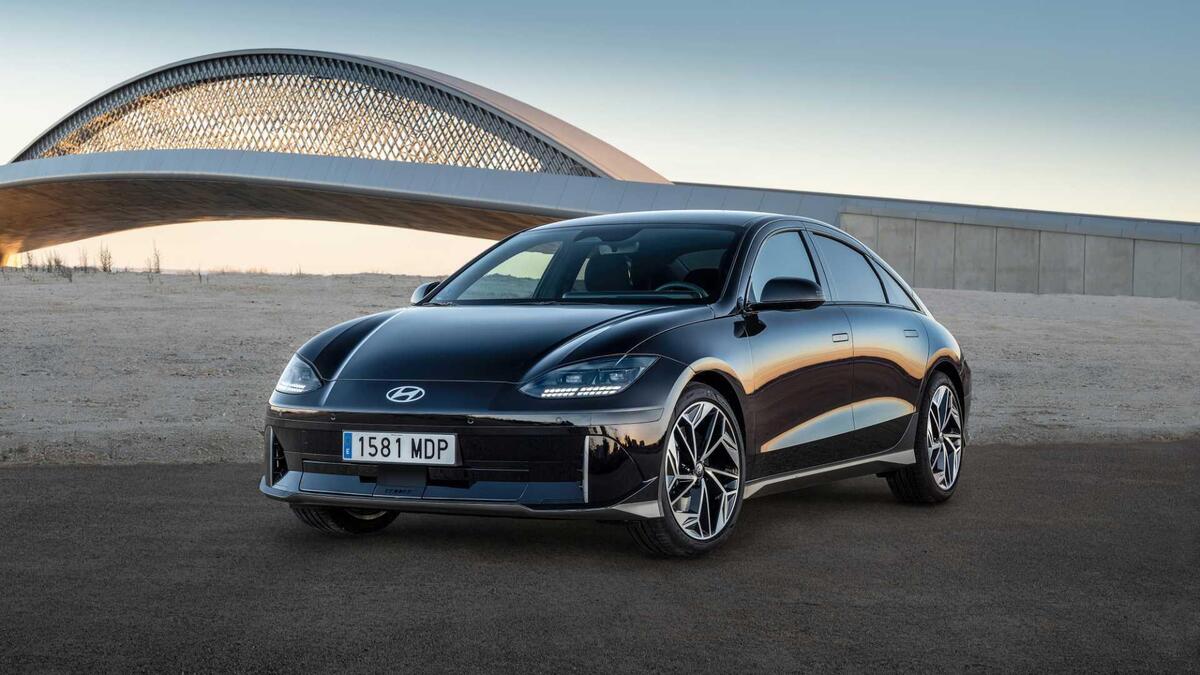 Hyundai Ioniq 6 77,4 kWh Evolution Tech Pack rwd: prezzo e scheda ...