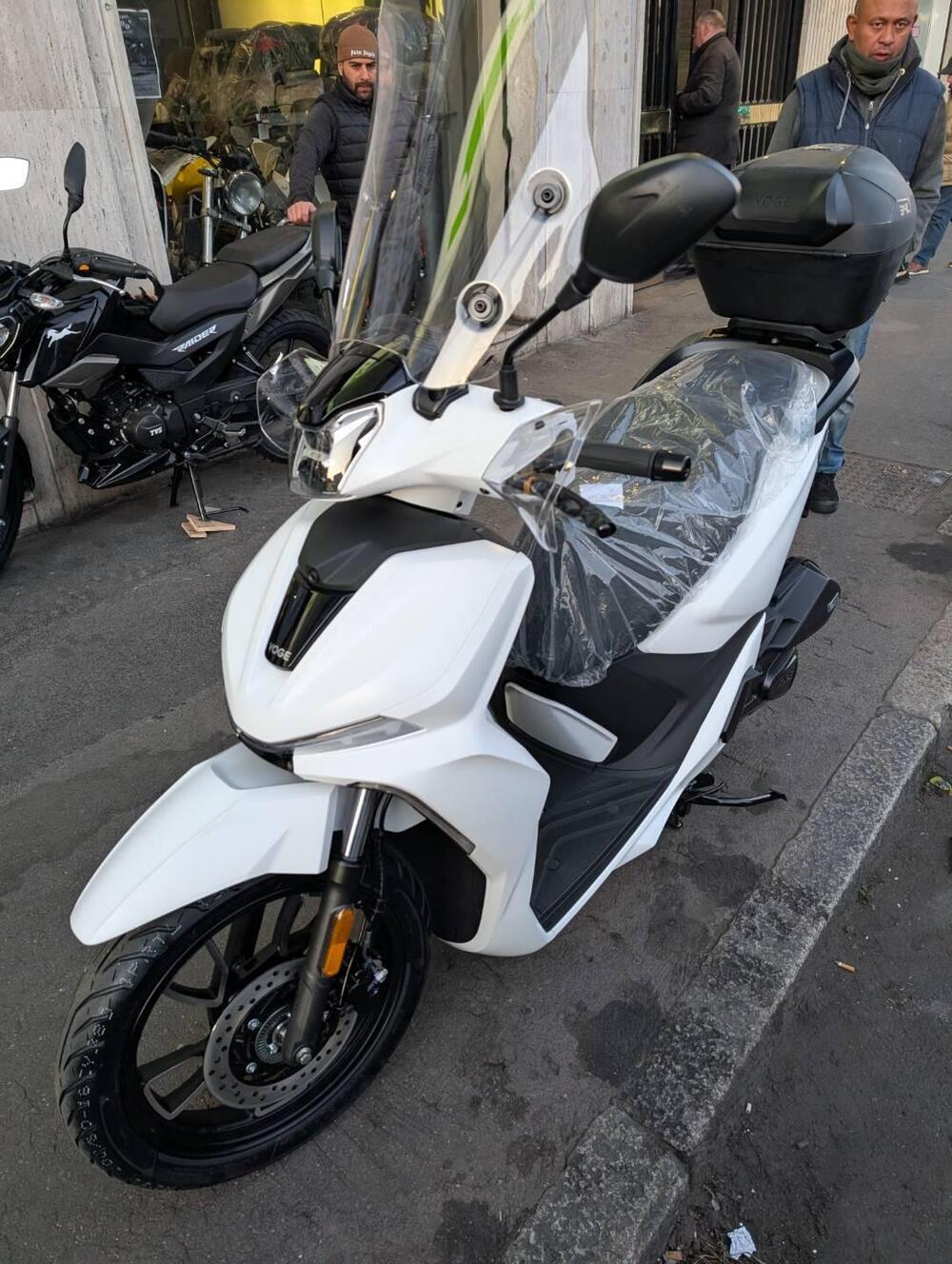 Voge Sfida SR16 125 (2025 - 26) (4)