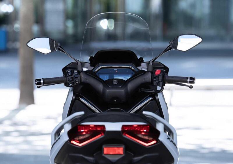 Yamaha X-Max 125 X-Max 125 Tech Max (2025) (10)