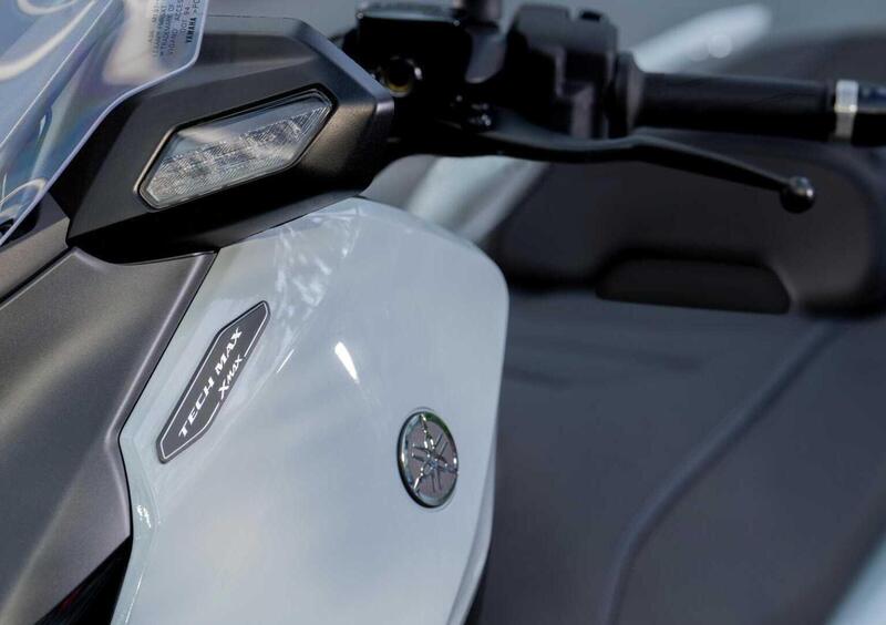 Yamaha X-Max 125 X-Max 125 Tech Max (2025) (12)