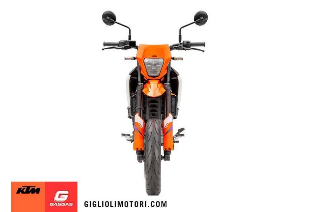 KTM 125 SMC R (2025) (7)